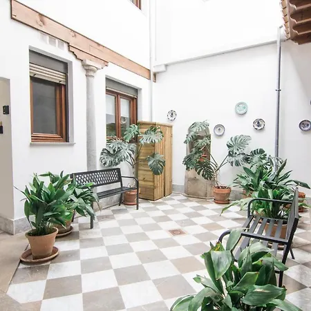 Tuguest Plaza De Gracia Apartman Granada